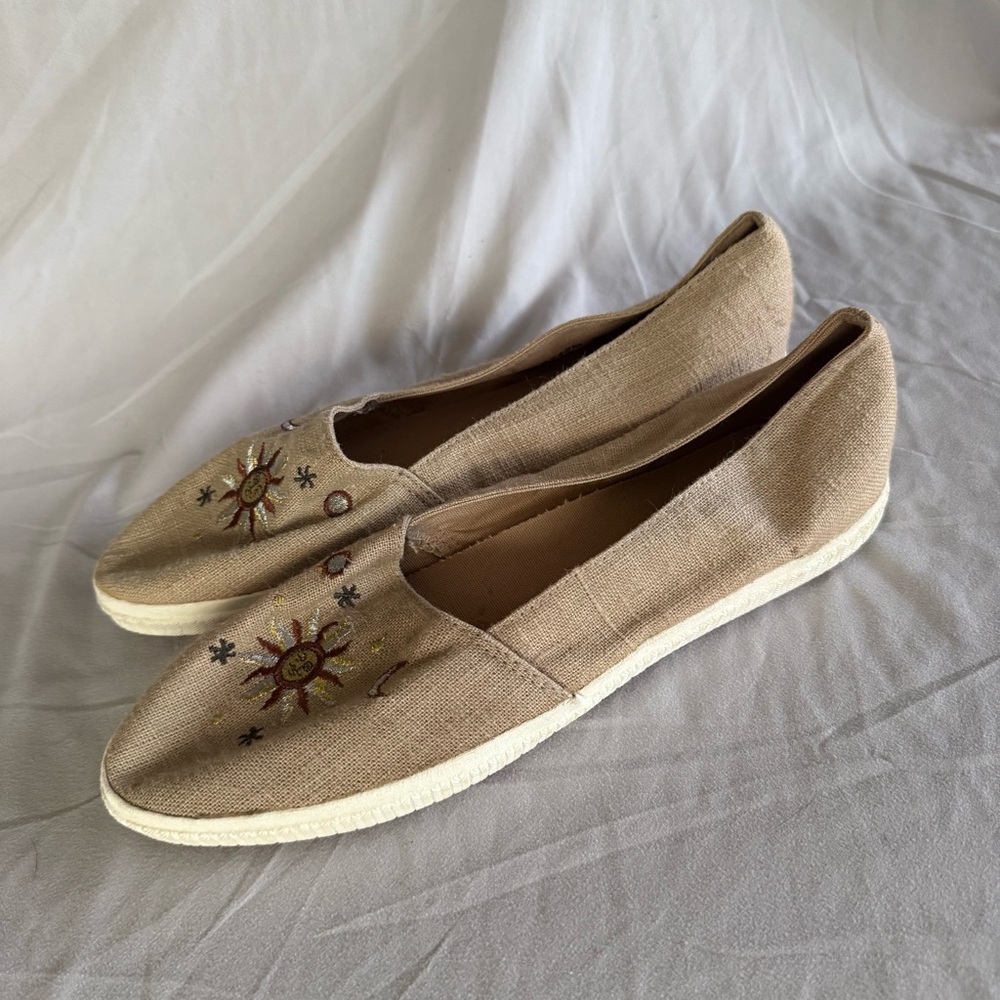 Keds Beige Canvas Espadrilles Celestial Sun and Moon Embroidery Slip On Size 10 - Picture 7 of 10